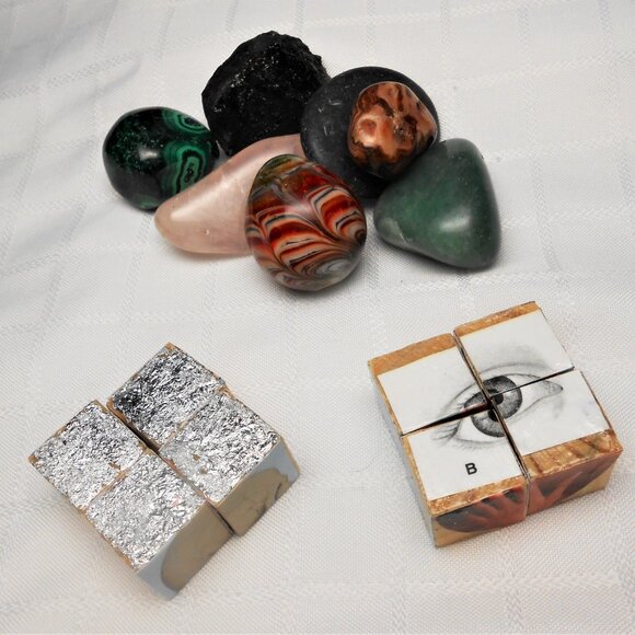 No. 4 Mini 10-sided puzzle with 8 collages pieces - Picture 4 of 4